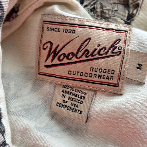 Woolrich Men Camp Shirt Vtg Camping Fishing Theme Outdoors Button Up Medium F115 - Picture 7 of 8